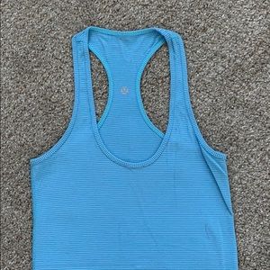 Lulu lemon tank sz 4 🍋